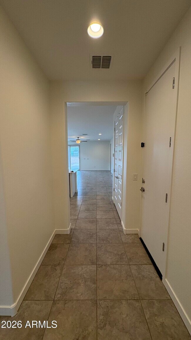 Foto del edificio - 24530 N 164th Dr