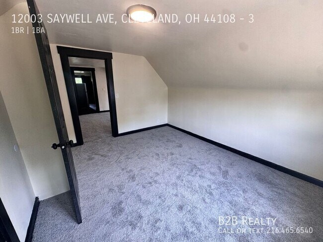 Foto del edificio - 12003 Saywell Ave
