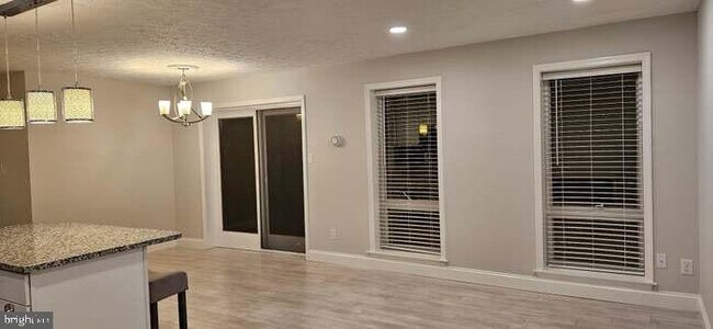 Building Photo - 44693 White Oak Ct