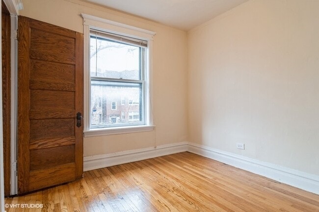 Building Photo - 1257 W Newport Ave