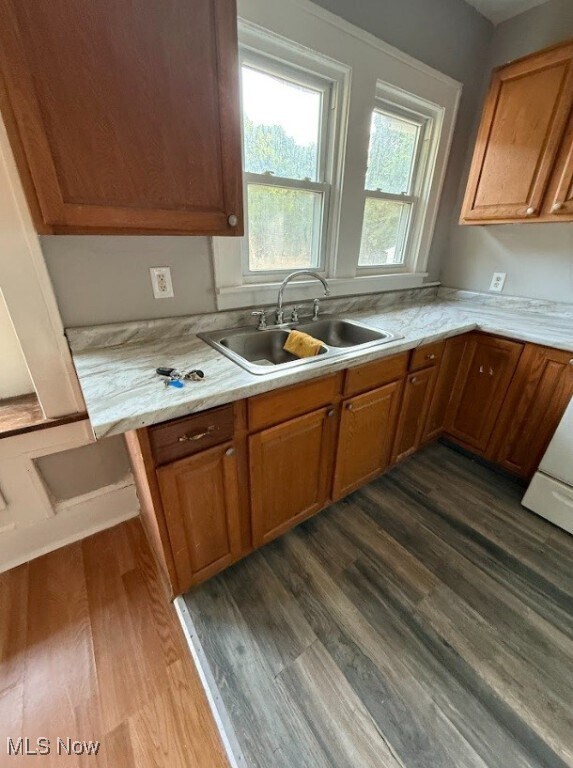 Foto del edificio - 359 Booth Ave