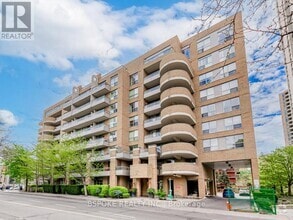 Building Photo - 245-245 Davisville Ave