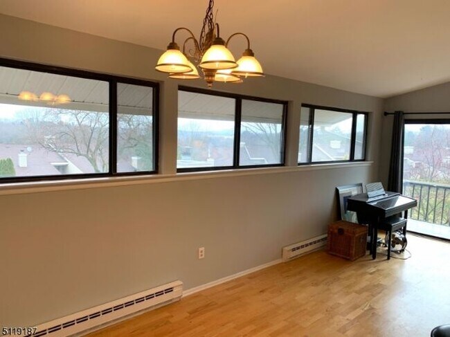 Building Photo - 74 Overlook Dr