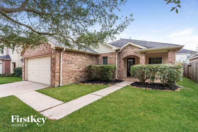 Building Photo - 2726 Lakecrest Way Dr