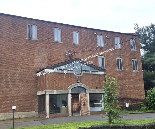 Foto del edificio - 518 W Cunningham St