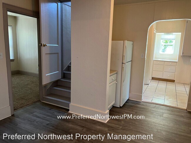 Foto del edificio - 3 br, 1 bath House - 1760 W. Broadway