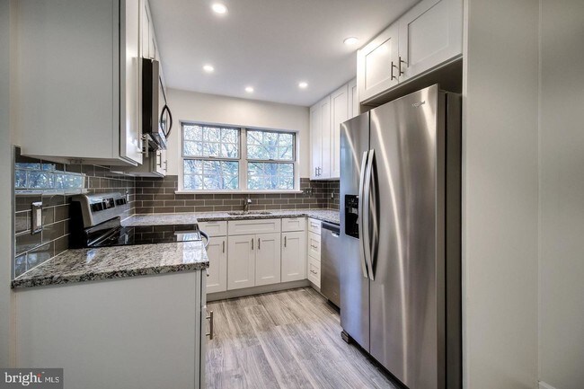Foto del edificio - 3803 Green Ridge Ct
