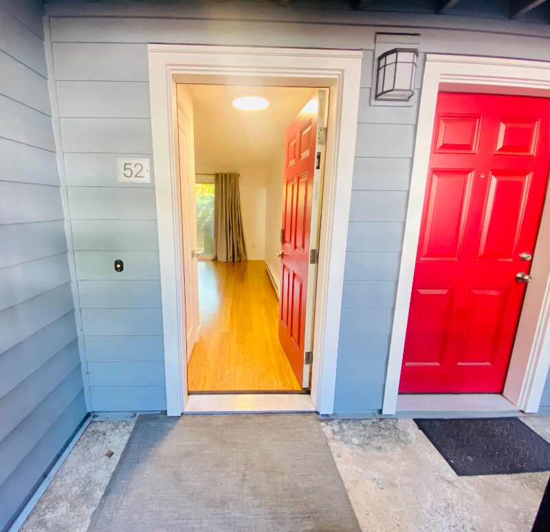 47 Eagle Crest Dr Unit 52, Lake Oswego, OR 97035 Condo for Rent in