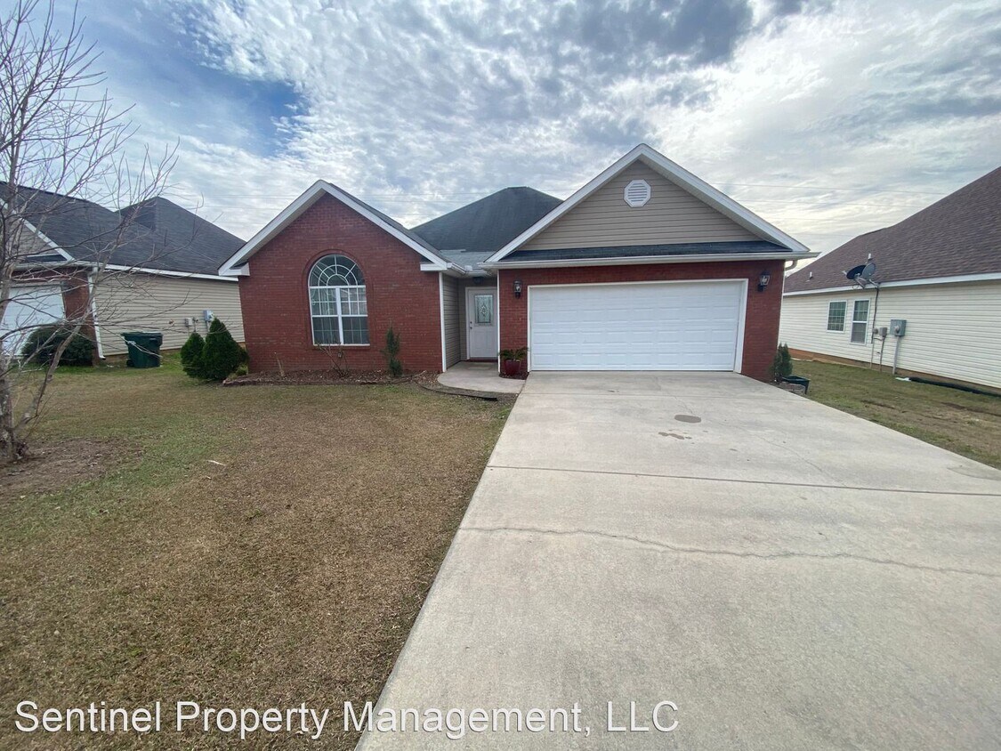 131 Larkspur Ln, Bonaire, GA 31005 House Rental in Bonaire, GA
