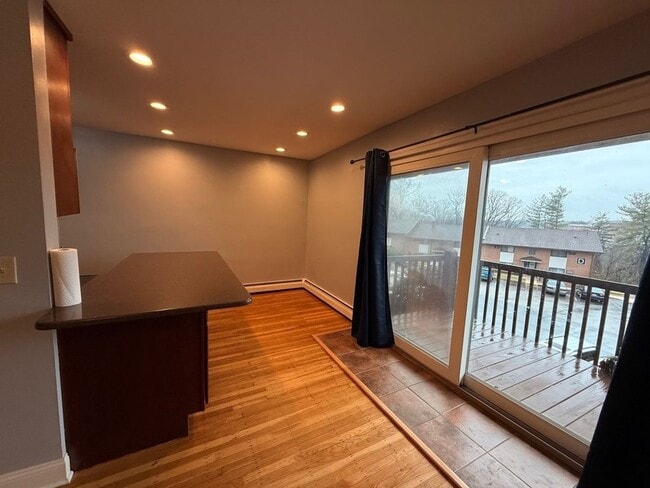 Building Photo - Apartament in Media