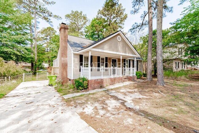 Foto del edificio - 325 Greensprings Dr