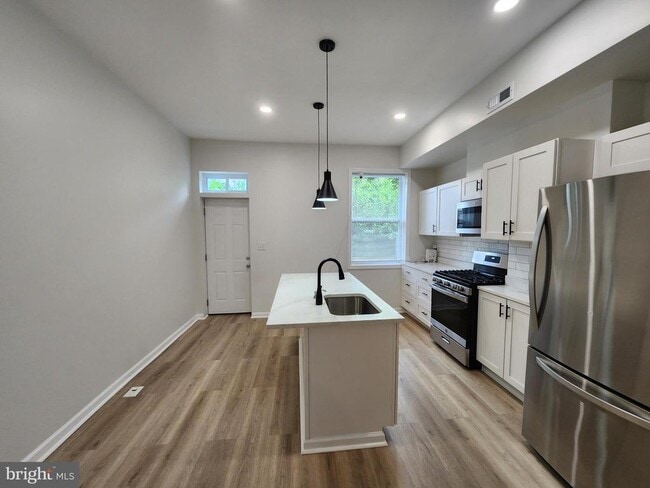 Building Photo - 2126 McCulloh St