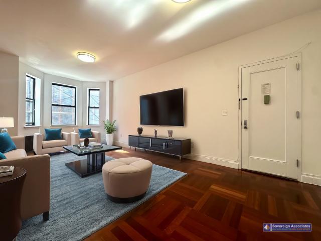 Foto principal - 3 bedroom in NEW YORK NY 10031