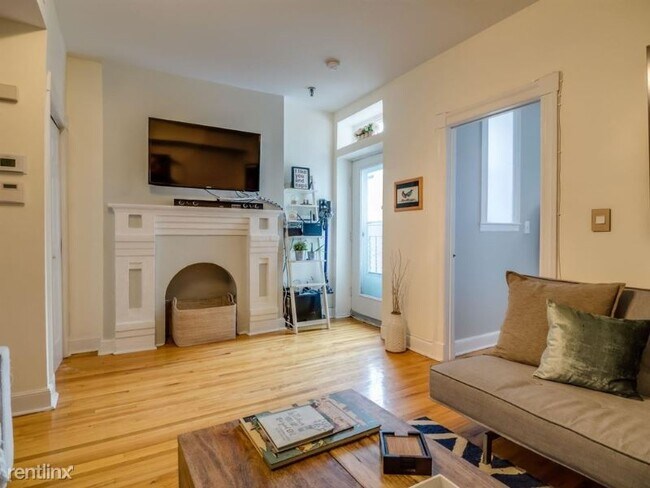 Building Photo - 1 br, 1 bath Condo - 50 Pleasant St