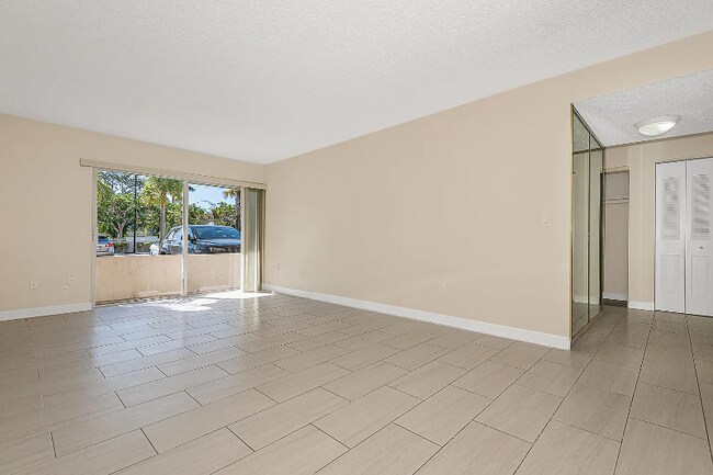 Foto del edificio - 7765 SW 86th St
