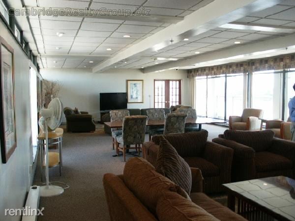 Building Photo - 110 Memorial Dr