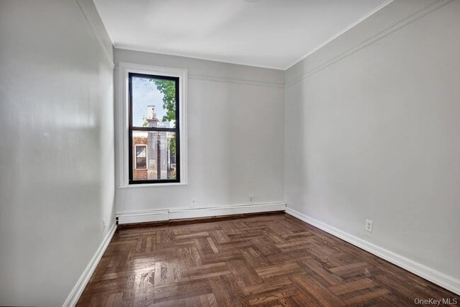 Foto del edificio - 107 N Forest Ave