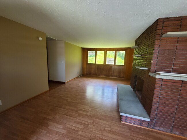 Foto del edificio - 3034 Moore St