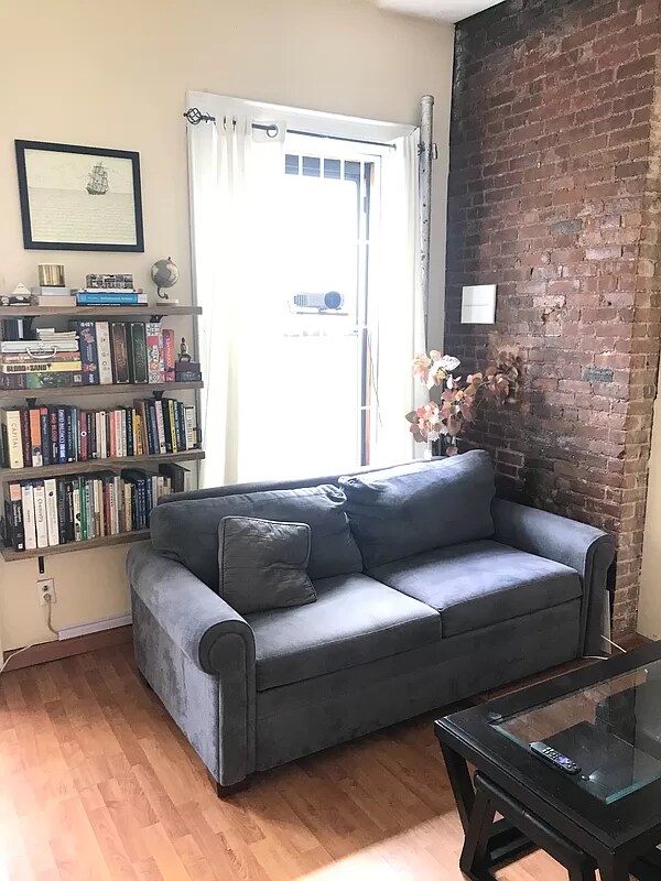 Living room - 993 Amsterdam Ave