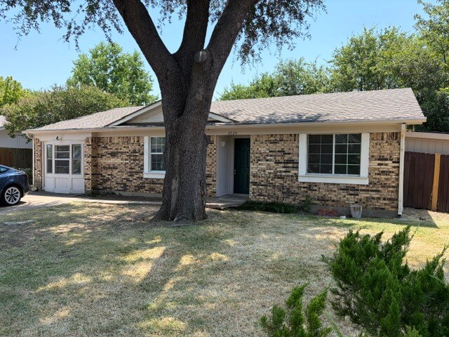 Foto del edificio - 2524 Catalina Way