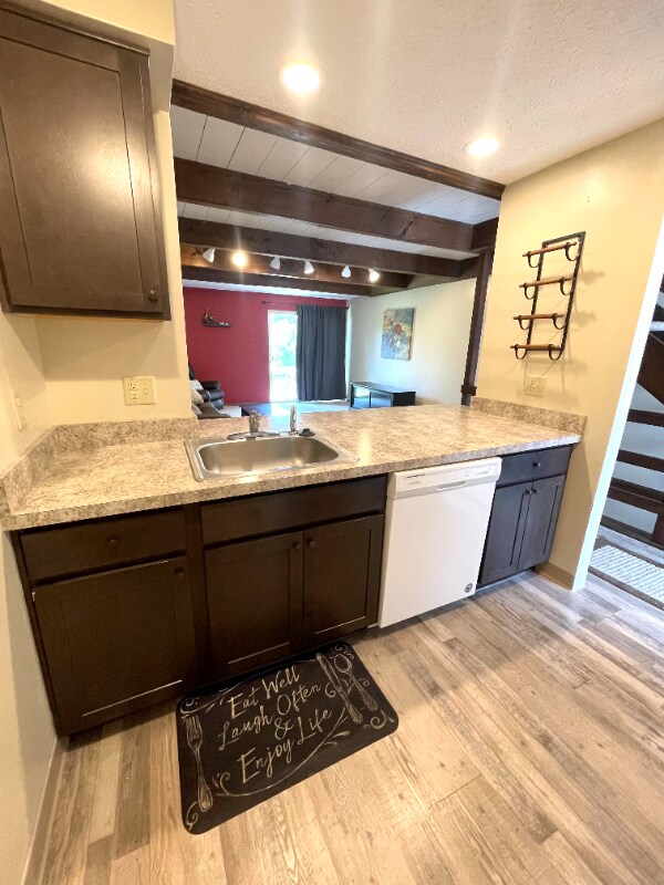 Foto del edificio - 5217 Cline Rd