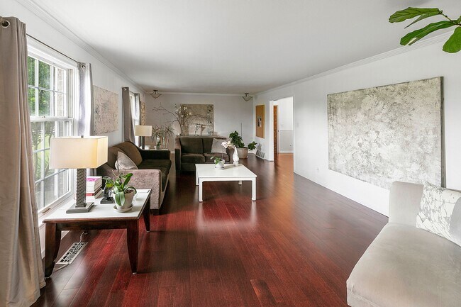 Foto del edificio - 5267 Fountainhead Ln