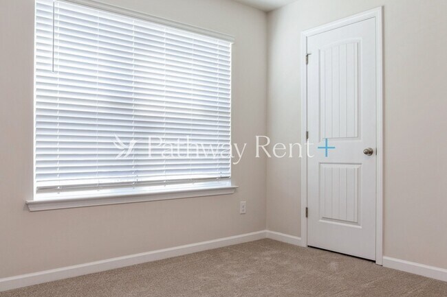 Building Photo - 2338 Nabali Wy