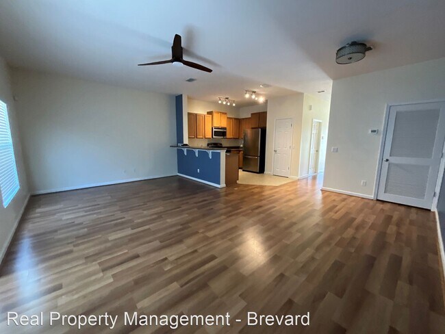 Building Photo - 3 br, 2.5 bath House - 2655 Revolution Str...