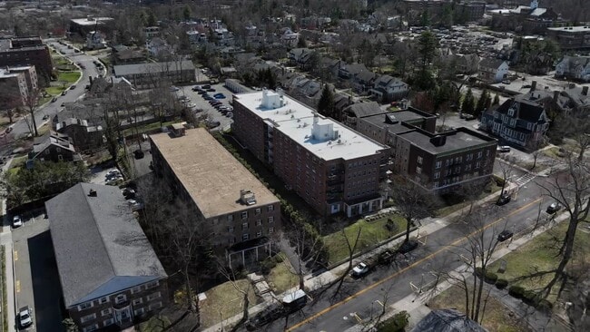  - The Regency on Elm