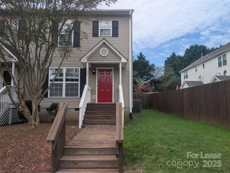 Building Photo - 1505 Flintwood Dr