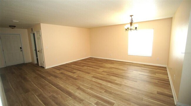 Foto del edificio - 30950 Mandolin Cay Ave