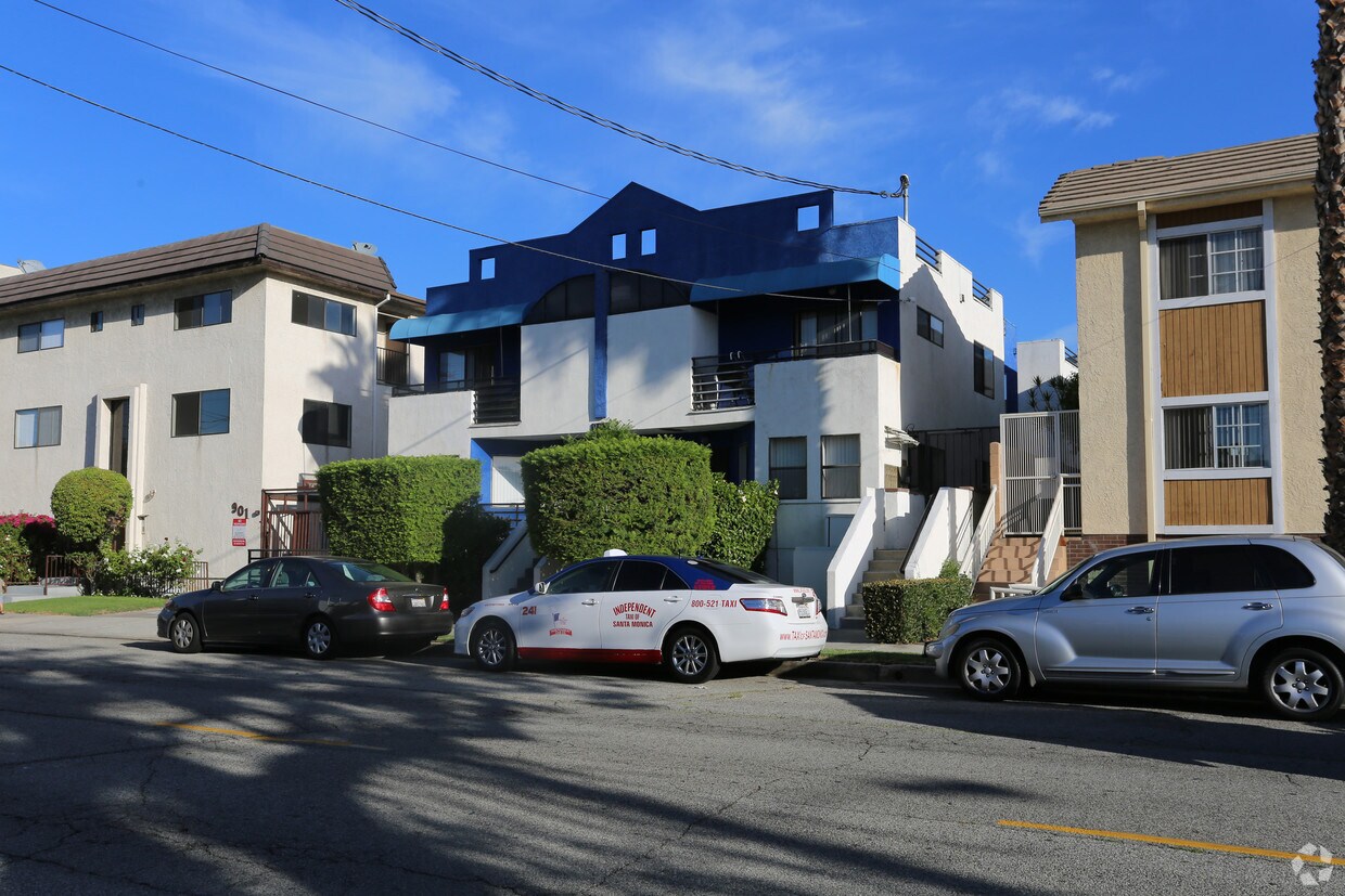 Foto principal - 907 E Lomita Ave