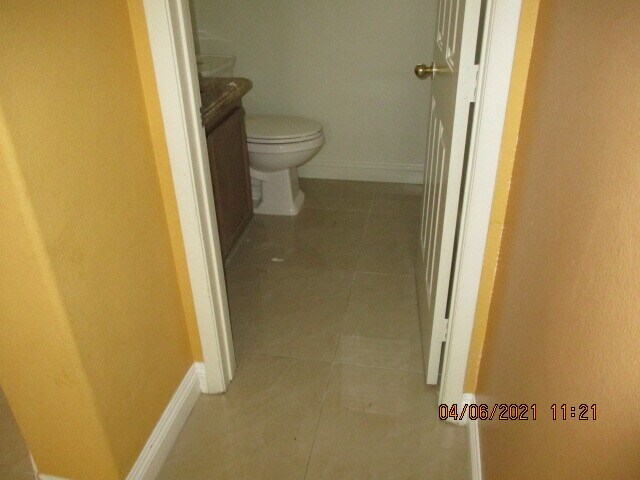 Foto del edificio - 2072 Crowley Way