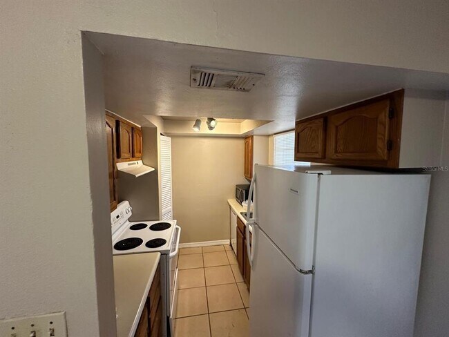 Foto del edificio - 1300 Arlington Ln NE