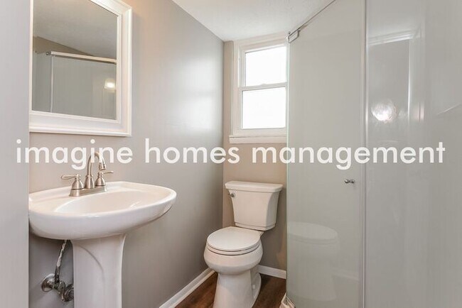 Building Photo - Cozy 4 Bedroom Home in Twinsburg