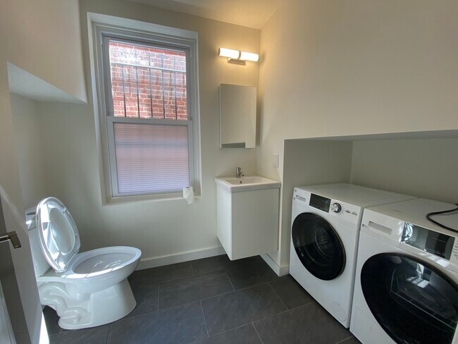 Foto del edificio - 1832-34 Callowhill St