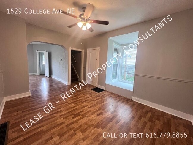 Building Photo - Wonderful and Spacious Three Bedroom Home ...