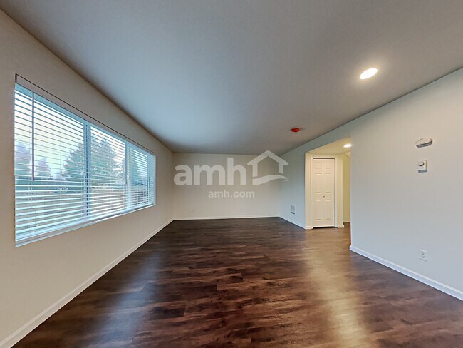 Foto del edificio - 16502 22nd Ave Ct E