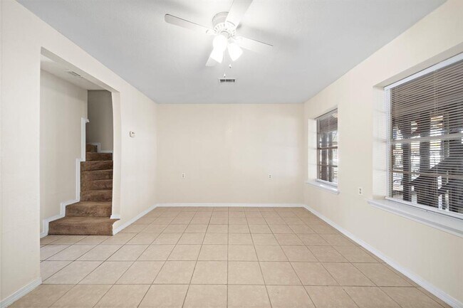 Foto del edificio - 220 Marine Way