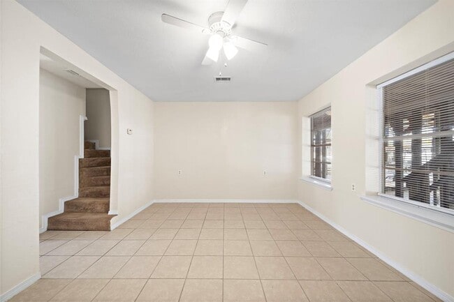 Building Photo - 220 Marine Way