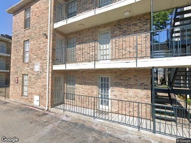 Building Photo - 9520 Royal Ln