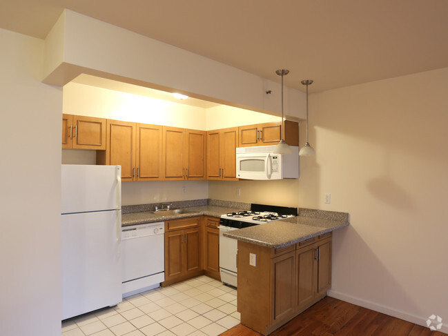 Interior Photo - Alma East