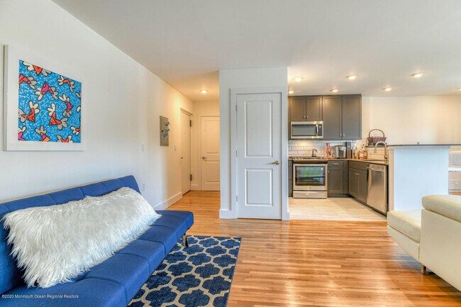 Building Photo - 1706 Park Ave