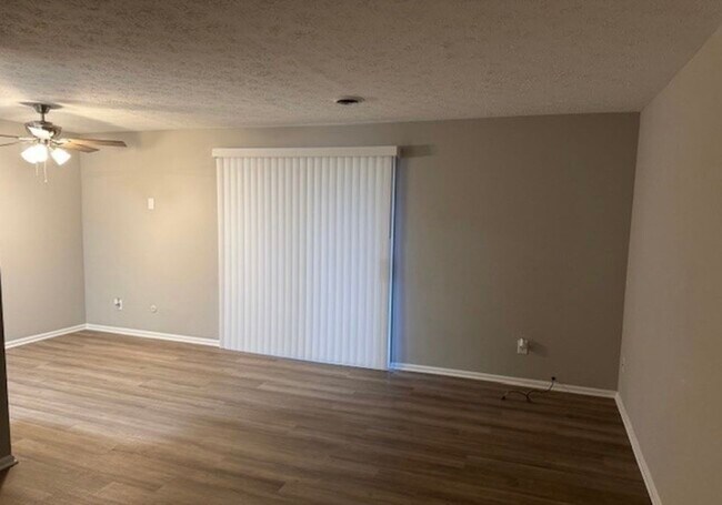 Foto del edificio - 4360 Inner Circle Dr