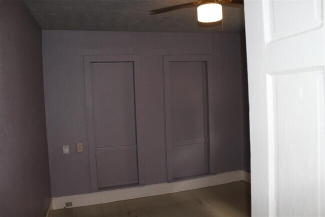 Foto del edificio - 6702 Avenue T Ave