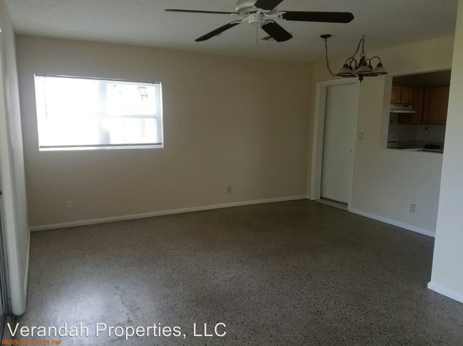Building Photo - 3141 Little Sound Dr