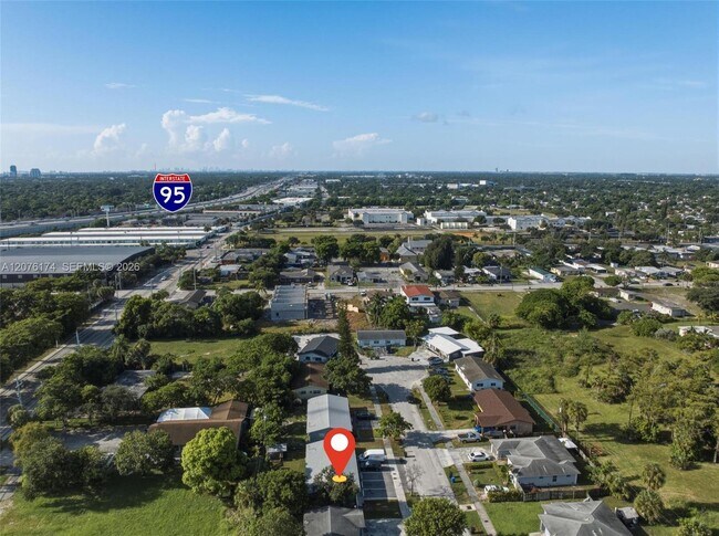 Foto del edificio - 2140 NW 21st Terrace
