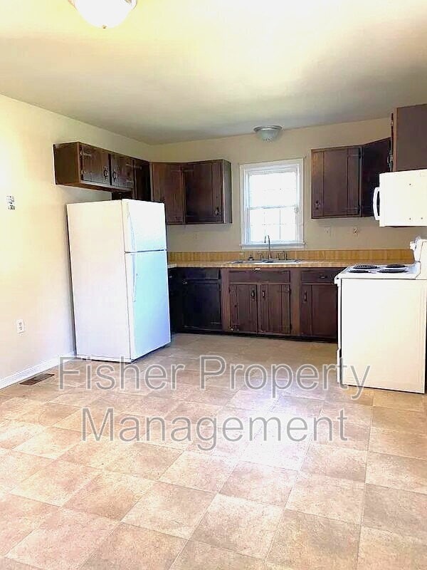 Building Photo - 4701 Craddock Ave