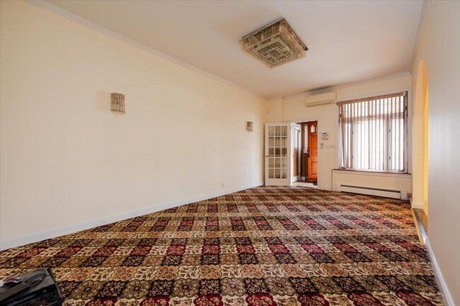 Foto del edificio - 53-109-109 63rd St