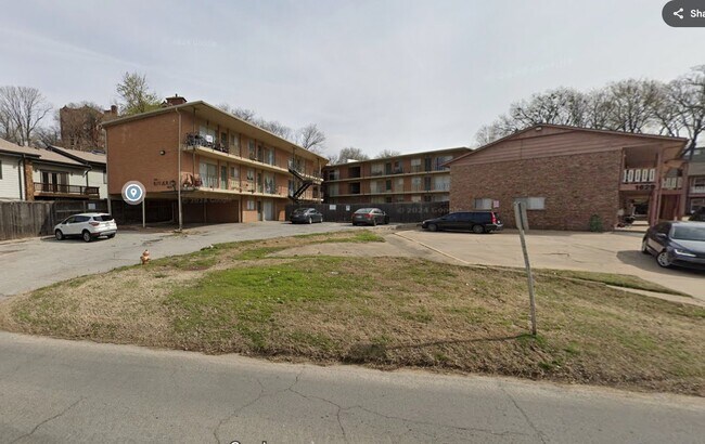Foto del edificio - 1611 Riverside Dr